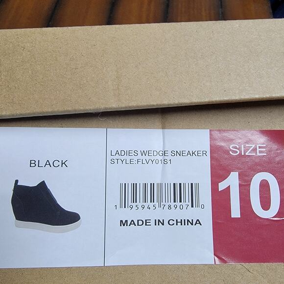 Steve Madden Wedge Sneaker Women's Size 10 Side Zipper Black Suede - Picture 8 of 8